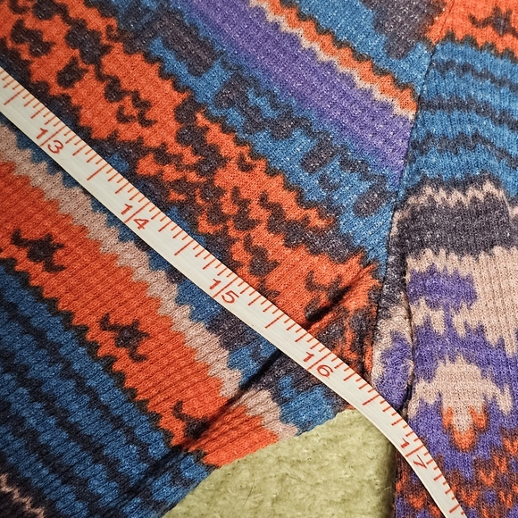 3/$25 Splendid | Waffle Knit Long Sleeve Thermal Top size Medium - Picture 9 of 10